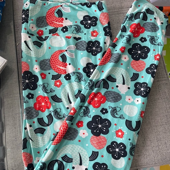 Koi Fish Unicorn Lularoe Tc Leggings 